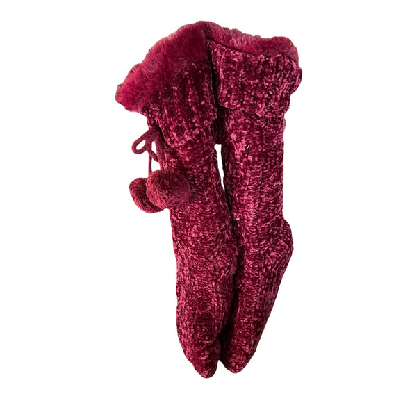 jane-and-bleecker-maroon-red-plush-soft-slipper-socks-front