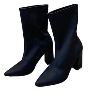 Truffle Bernie Black Pull On Boots Size 8 Euro Size 39