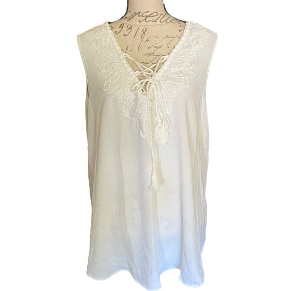 bloomchic-lace-up-tassel-front-tank-top-size-18-20-front-of-shirt