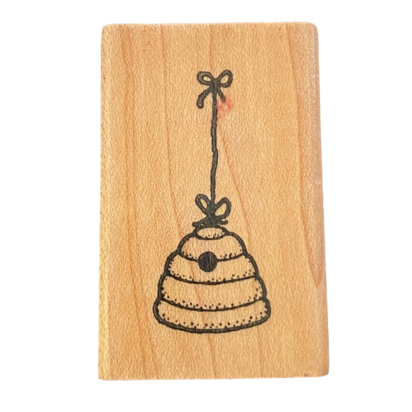 darcies-d1954-hanging-honey-bee-hive-rubber-stamp-front