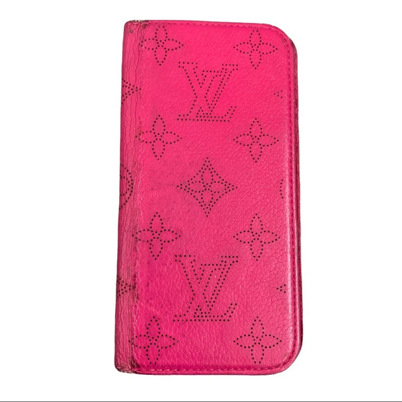 louis-vuitton-pink-mahina-iphone-case-7-8-folio-front-of-case