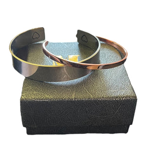 silver-copper-dog-lover-cuff-bracelet-front-on-box