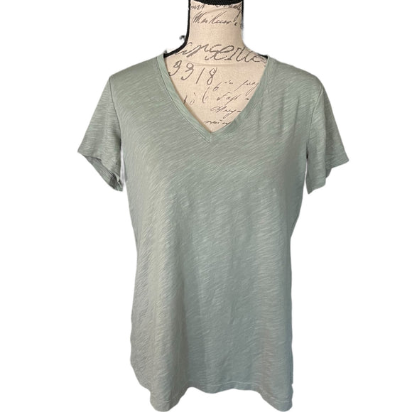 felina-heathered-green-v-neck-short-sleeve-shirt-size-large-front