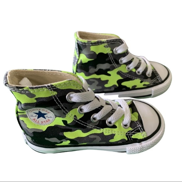 Converse Chuck Taylor Camouflage Toddler High Tops Size 5